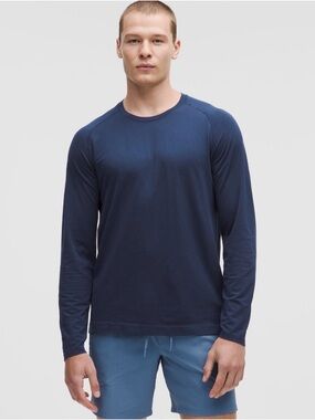 Lululemon Men's Long Sleeve Crew - Deep Navy metal vent tech